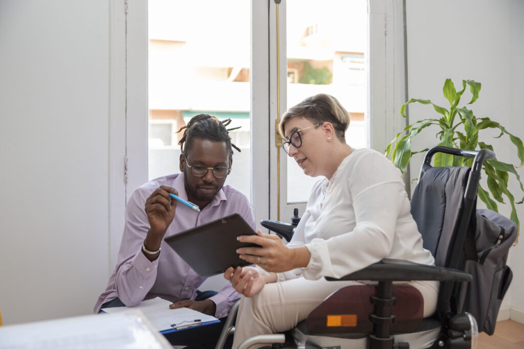 A manager orienting an employee on her role to ensure she becomes self-sufficient at work