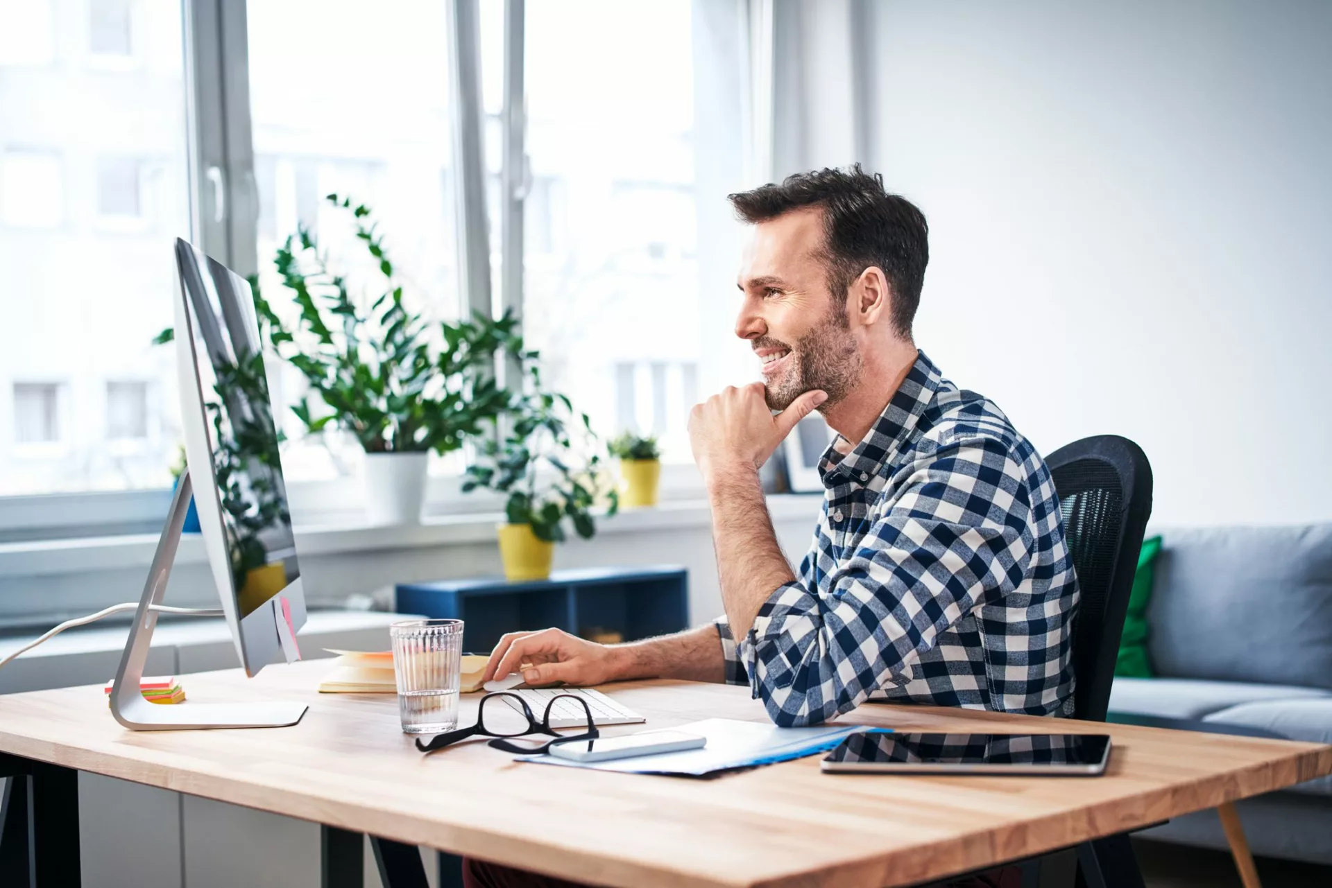 man working from home demonstrating flex work success