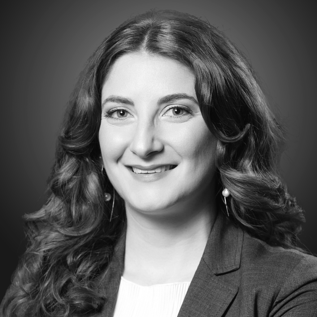 Headshot of Bloomfire VP of Customer Success, Emma Galdo