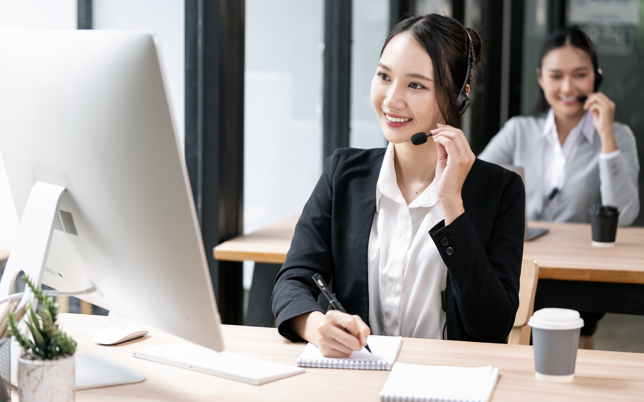 How to Improve Customer Service in Call Centers | Bloomfire